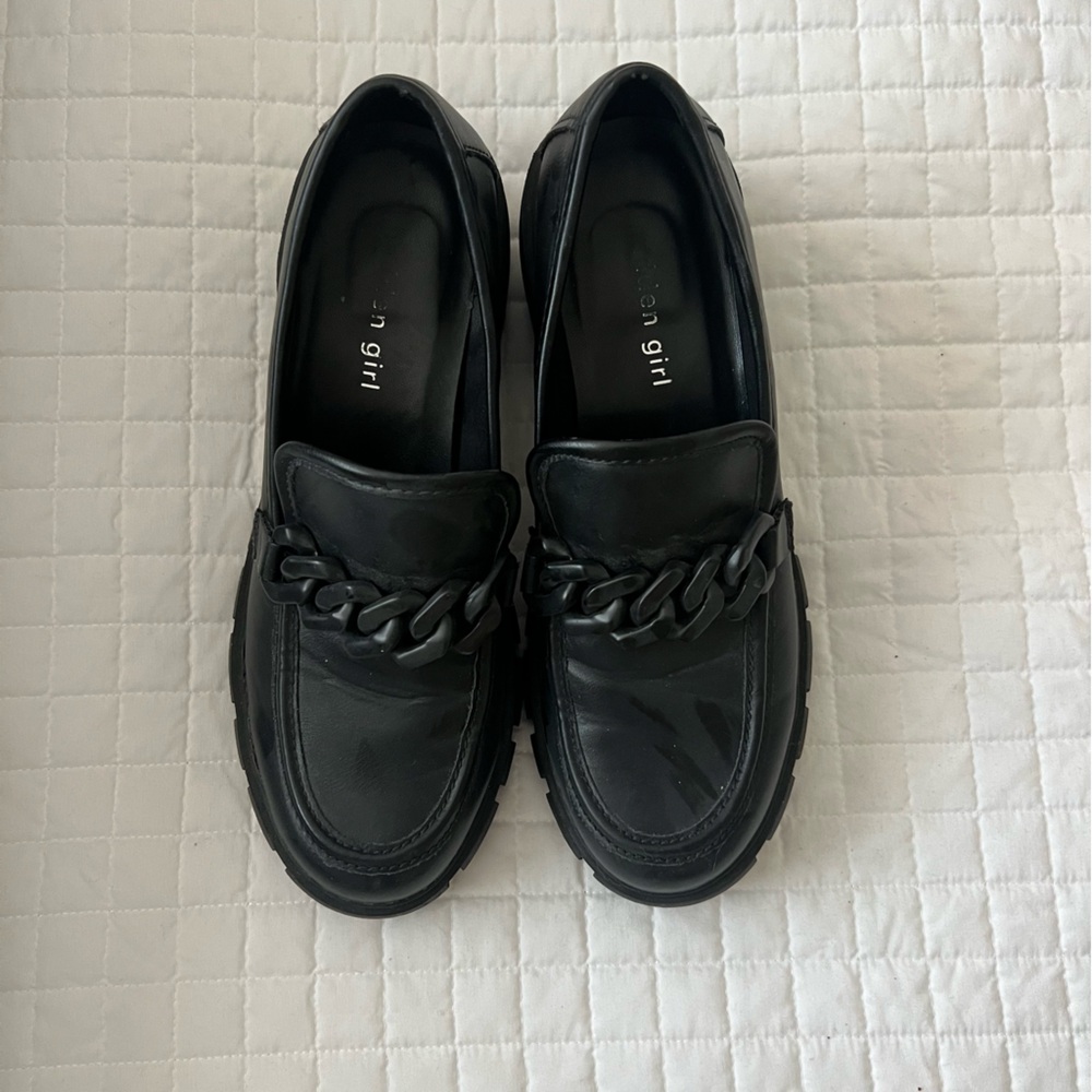 Madden Girl Black Chain-Accent Loafers